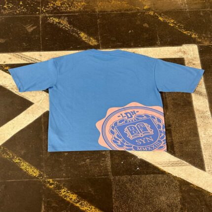 COLLEGE TEE – BLUE